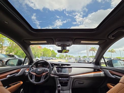 Used 2020 Cadillac XT5 Premium Luxury FWD image 20