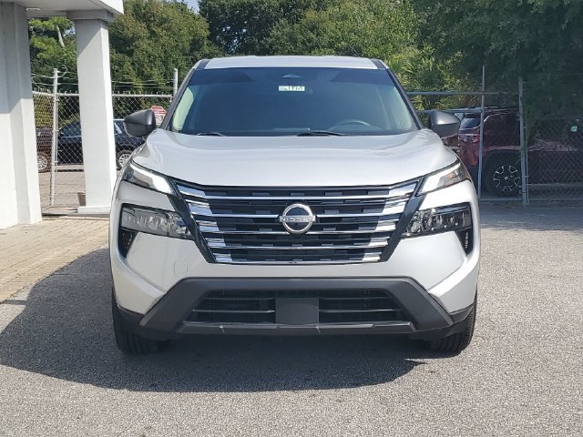 Certified 2024 Nissan Rogue S FWD image 12