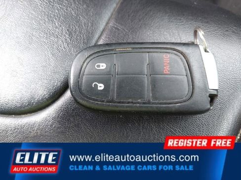 Used 2019 Jeep Cherokee Latitude Plus image 21