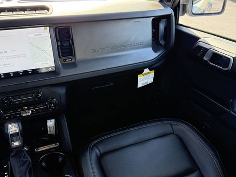 New 2026 Ford Bronco Badlands AWD/4WD image 12