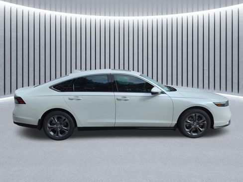 New 2025 Honda Accord EX-L image 2