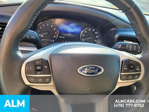 Used 2024 Ford Explorer XLT image 10