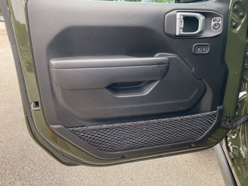 Used 2023 Jeep Wrangler Unlimited w/ 8.4" Radio Group AWD/4WD image 20