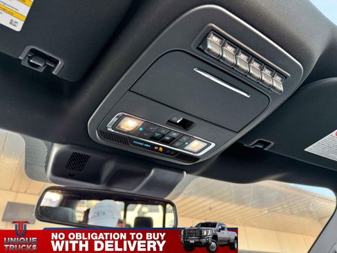 Used 2025 Ford F350 Platinum image 36