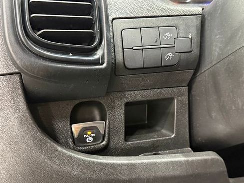 Used 2023 RAM ProMaster 2500 FWD image 14