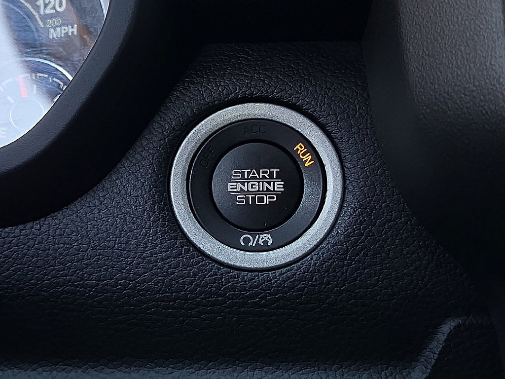 Used 2021 RAM 1500 Big Horn AWD/4WD image 16