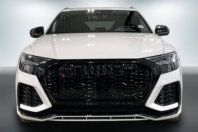 Certified 2024 Audi RS Q8 AWD/4WD image 3