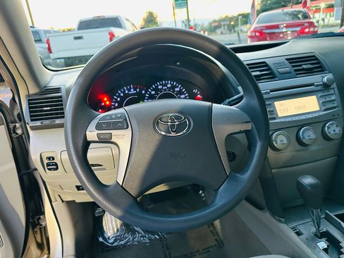 Used 2011 Toyota Camry LE w/ LE Extra-Value Pkg image 14