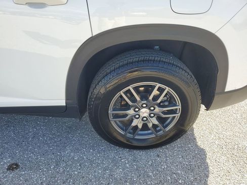 Used 2025 GMC Acadia Elevation image 20