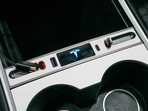 Used 2021 Tesla Model 3 Long Range AWD/4WD image 15