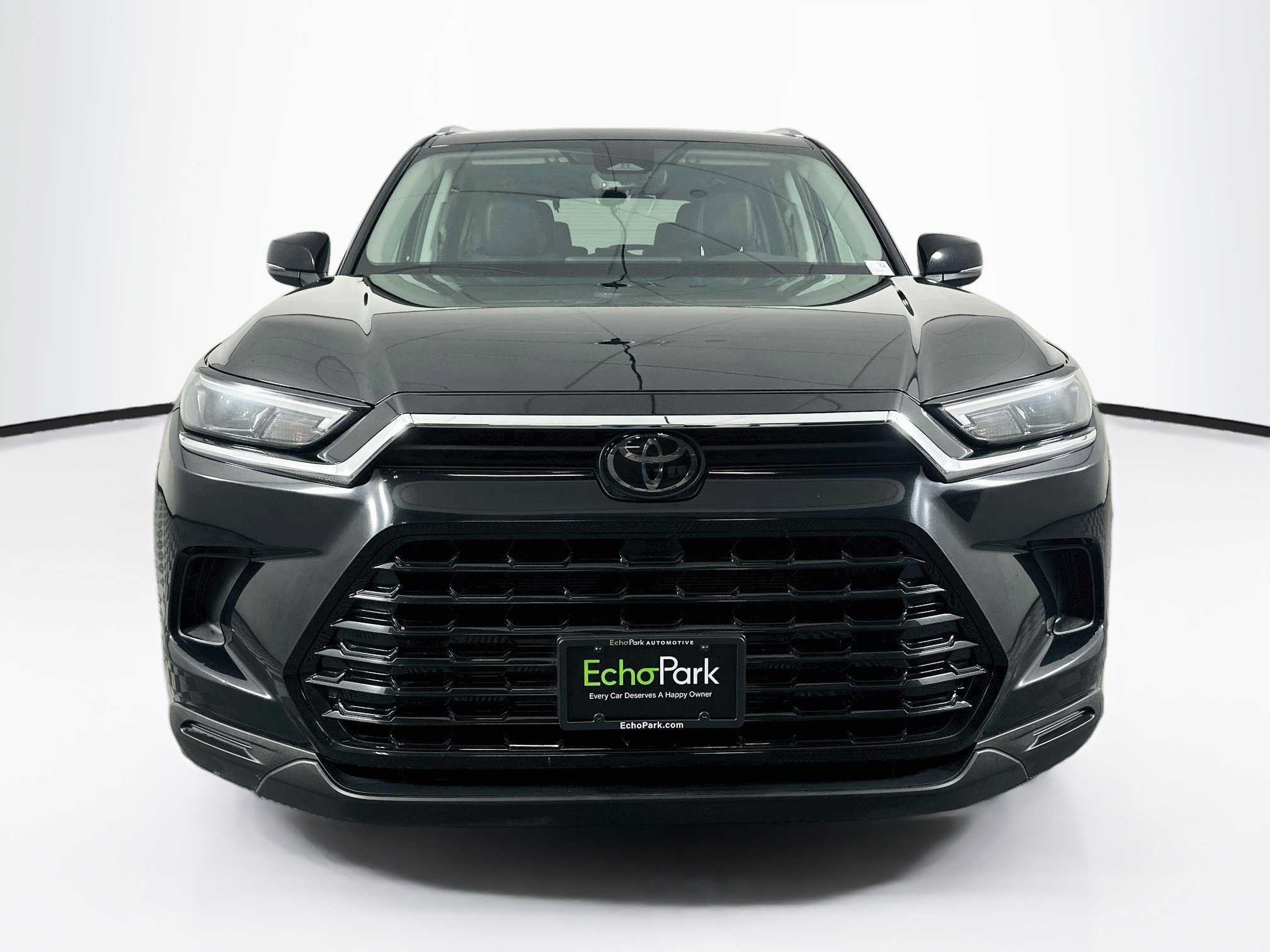 Used 2025 Toyota Grand Highlander AWD image 2