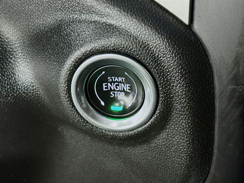 Used 2020 Chevrolet Silverado 1500 RST image 19