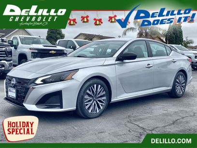 Used 2024 Nissan Altima 2.5 SV