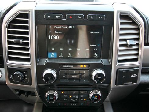 Used 2018 Ford F250 Platinum w/ Platinum Ultimate Package image 31