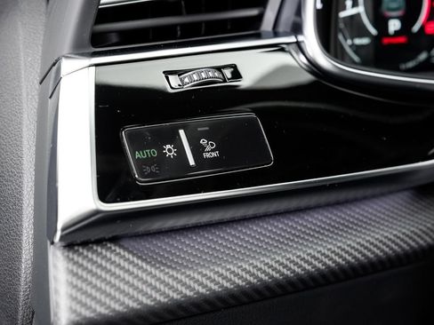 Certified 2026 Audi RS Q8 performance AWD/4WD image 12