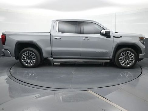 Used 2025 GMC Sierra 1500 Denali Ultimate AWD/4WD image 22