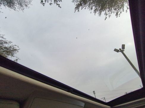 Used 2015 Nissan Armada Platinum image 21