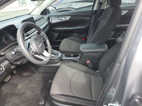 Used 2023 Kia Forte LXS FWD image 10