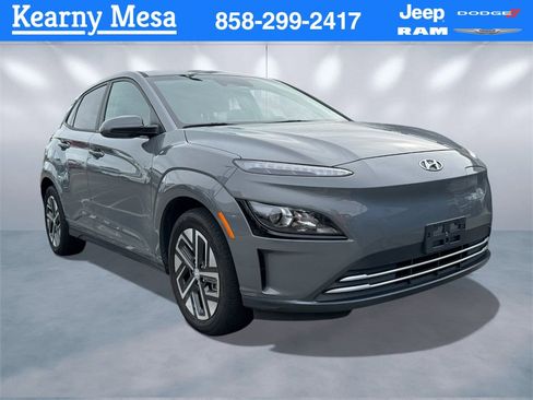 Used 2023 Hyundai Kona SE w/ Cargo Package image 1