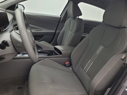 Used 2024 Hyundai Elantra SEL FWD image 17