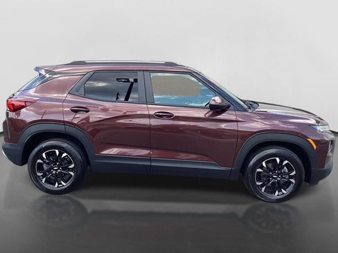 Used 2022 Chevrolet TrailBlazer LT w/ Convenience Package AWD/4WD image 4