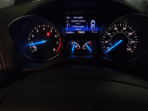 Used 2017 Ford Escape SE w/ SE Cold Weather Package AWD/4WD image 23