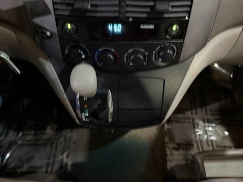 Used 2010 Toyota Sienna LE FWD image 22