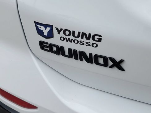 Certified 2024 Chevrolet Equinox RS FWD image 33