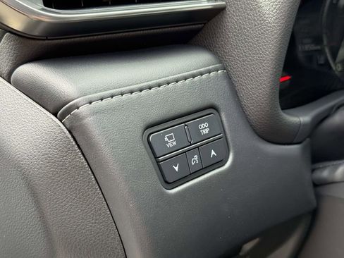 Used 2024 Lexus LX 600 F Sport image 21