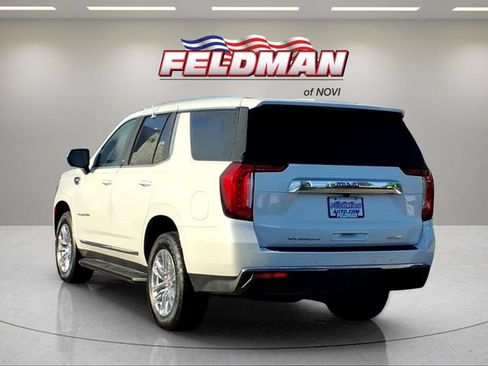 Used 2023 GMC Yukon SLT AWD/4WD image 3