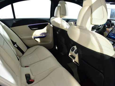 Certified 2022 Mercedes-Benz C 300 4MATIC Sedan image 35