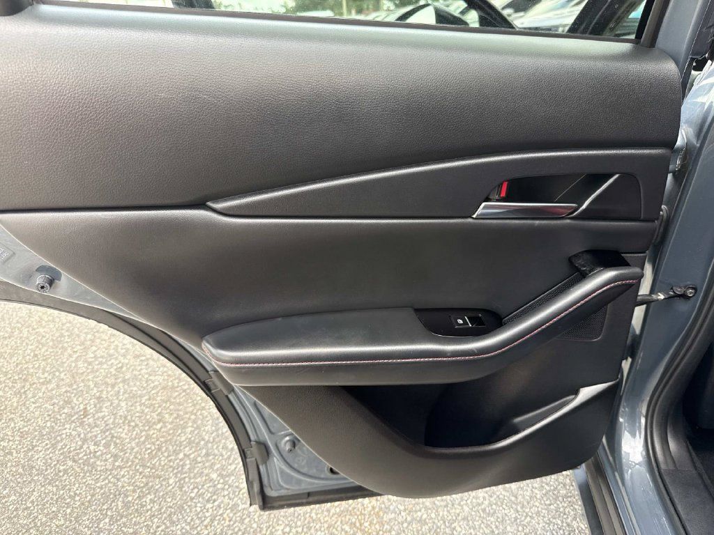 Certified 2024 MAZDA CX-30 AWD 2.5 S w/ Preferred Package image 12