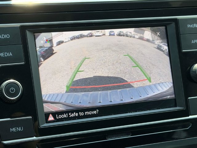 Used 2023 Volkswagen Tiguan S AWD/4WD image 2