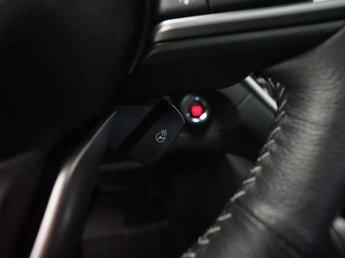 Certified 2024 Subaru Ascent Limited w/ Technology Package image 20