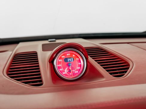 Used 2017 Porsche 911 Turbo S image 30