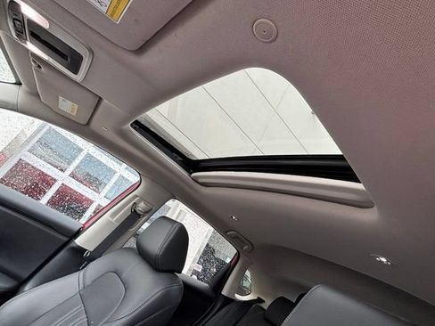 Used 2024 Honda HR-V EX-L image 12