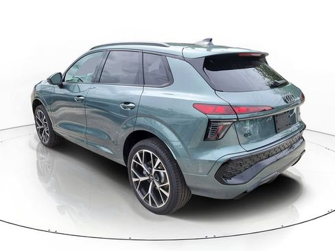New 2026 Audi Q3 quattro 2.0T AWD/4WD image 3