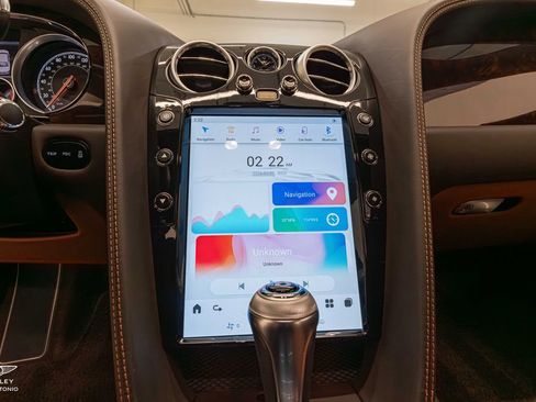 Used 2016 Bentley Flying Spur W12 image 32