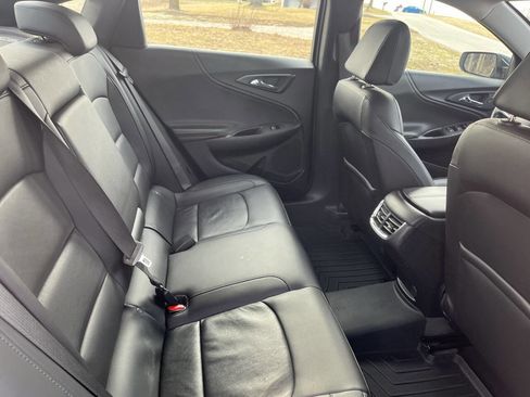 Used 2021 Chevrolet Malibu LT w/ Leather Package image 31