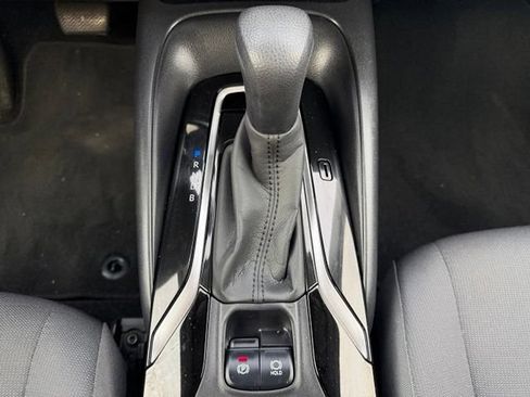 Used 2022 Toyota Corolla LE w/ Carpet Mat Package (TMS) FWD image 8