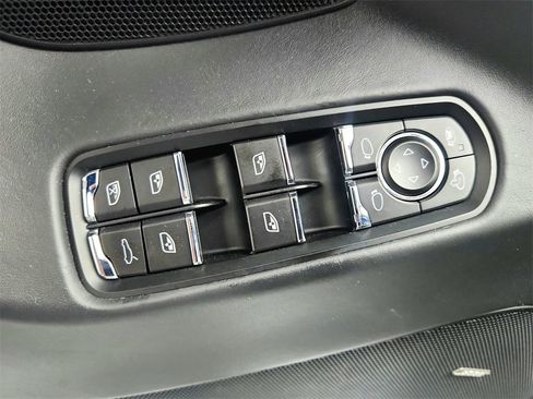 Used 2015 Porsche Panamera GTS image 20