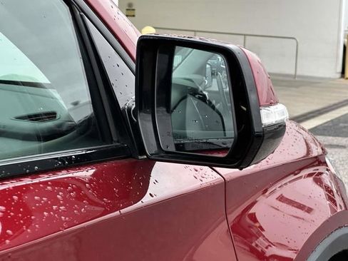 Used 2020 Chevrolet Traverse RS image 29