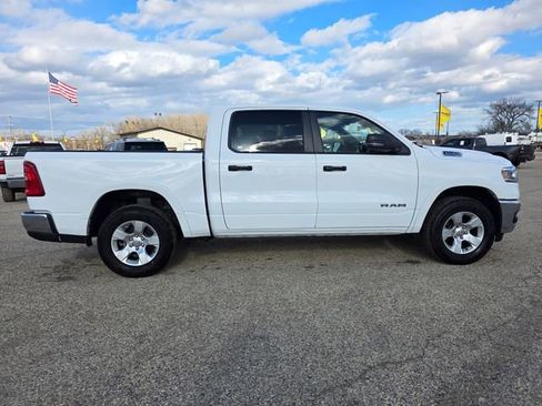 Used 2025 RAM 1500 Big Horn AWD/4WD image 10