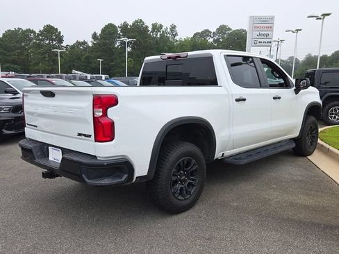 Used 2024 Chevrolet Silverado 1500 ZR2 w/ Technology Package AWD/4WD image 12