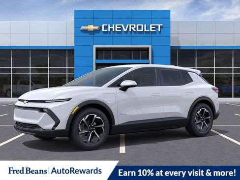 New 2026 Chevrolet Equinox EV LT image 2