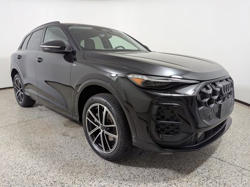 New 2026 Audi Q5 Premium Plus AWD/4WD image 1