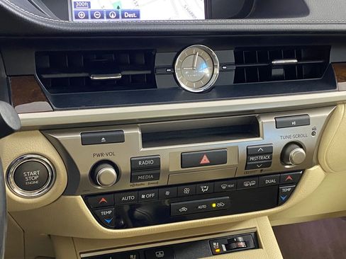 Used 2015 Lexus ES 350 image 28