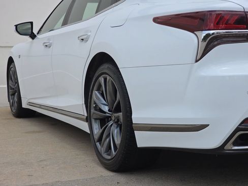Used 2018 Lexus LS 500 F Sport w/ Accessory Package (Z1) RWD image 39