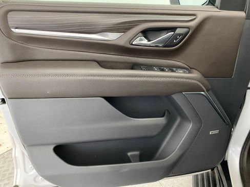 Used 2021 GMC Yukon Denali w/ Denali Premium Package image 22