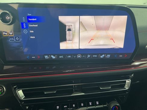 New 2026 Chevrolet Traverse RS image 14